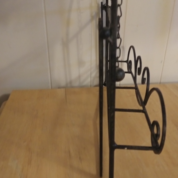 Mail holder - Picture 3 of 5